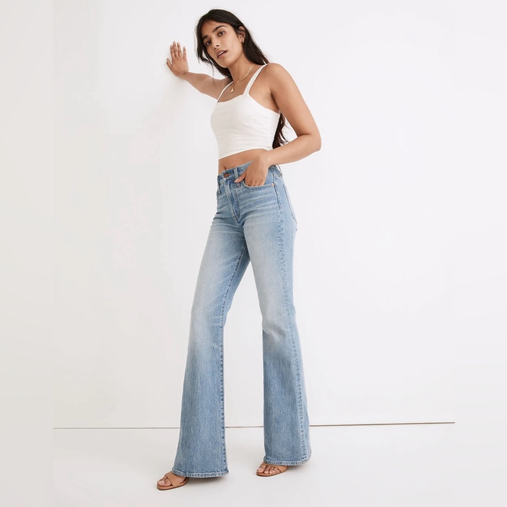 Madewell The Perfect Vintage Flare Jean in Delavan Wash